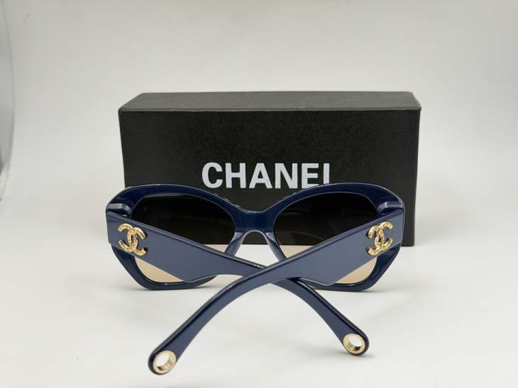 Picture of Chanel Sunglasses _SKUfw80879668fw